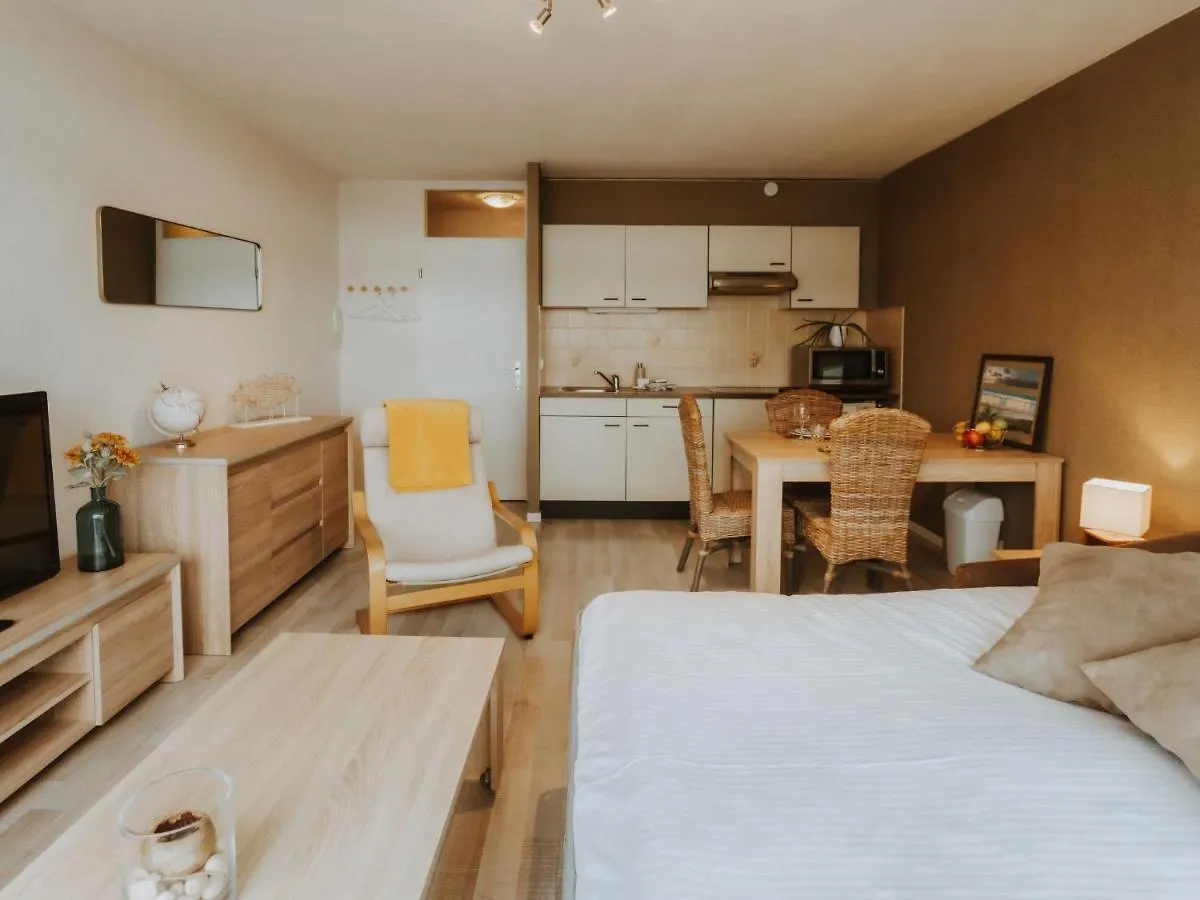 Studio Zeeduin By Interhome Bredene